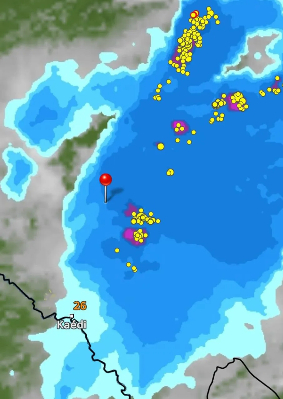 خارطة انتشار السحب الماطرة عند الساعة: 12:20، الإشارة عند مدينة مكطع ال