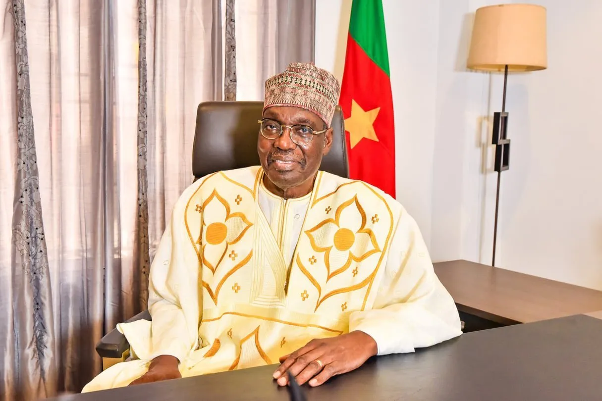 عيسى تشيروما باكاري: مترشح للرئاسة الكاميرونية