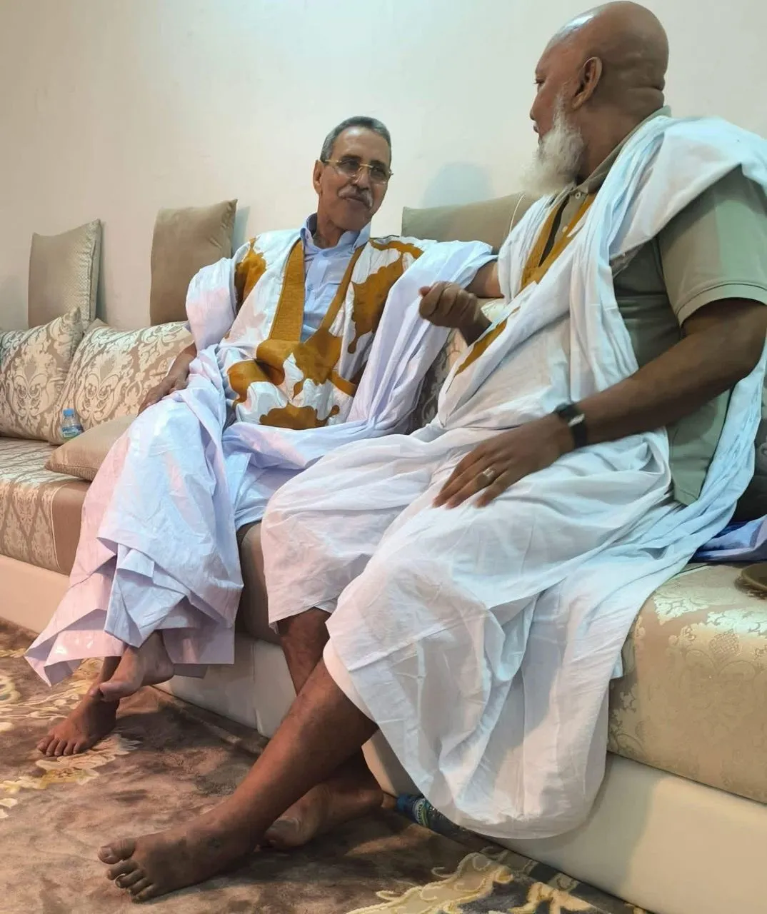 ولد محمد خونا، وولد اقويزي في منزل الأول عقب إطلاق سراحه 