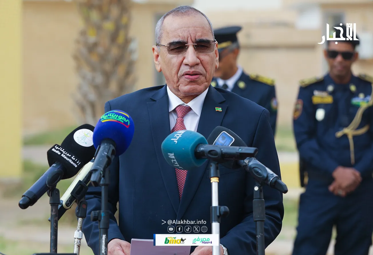 وزير الداخلية واللا مركزية وترقية التنمية المحلية محمد أحمد ولد محم?