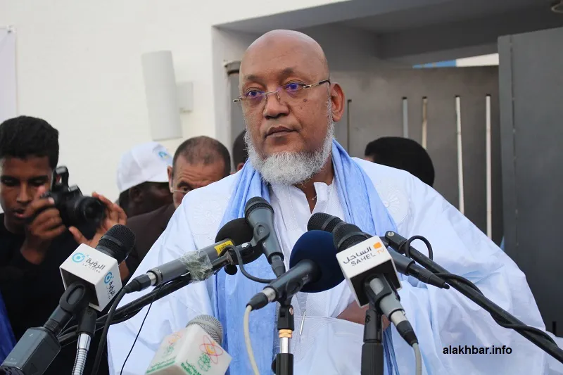 الوزير السابق ورئيس حزب العهد الديمقراطي (تحت التأسيس) سيدنا عالي ول?