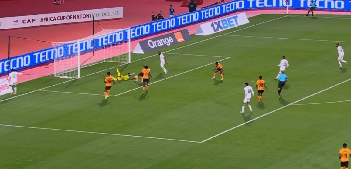 زامبيا تتعادل سلبيا مع جزر القمر وترفع رصيدها لنقطتين