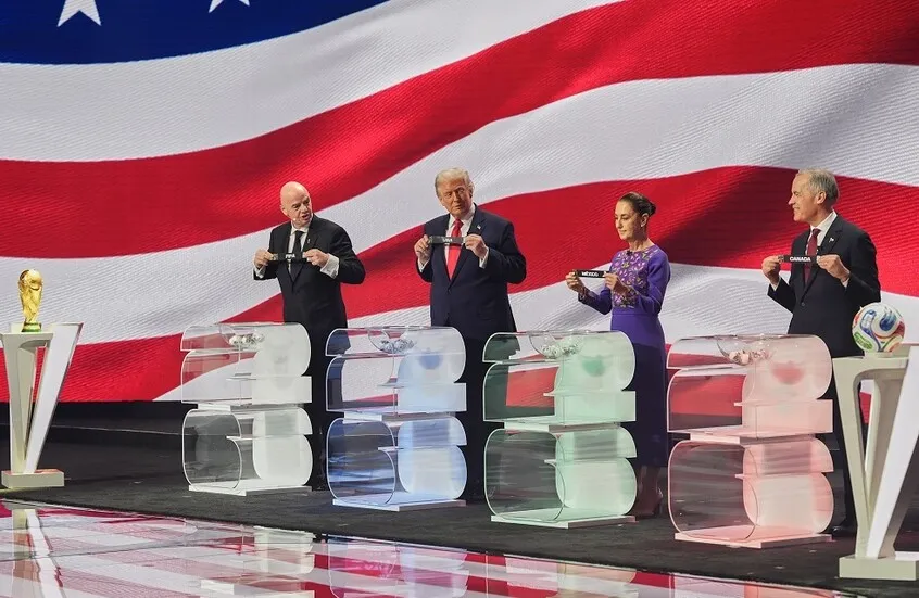 6933334d42360445dc0f97ac