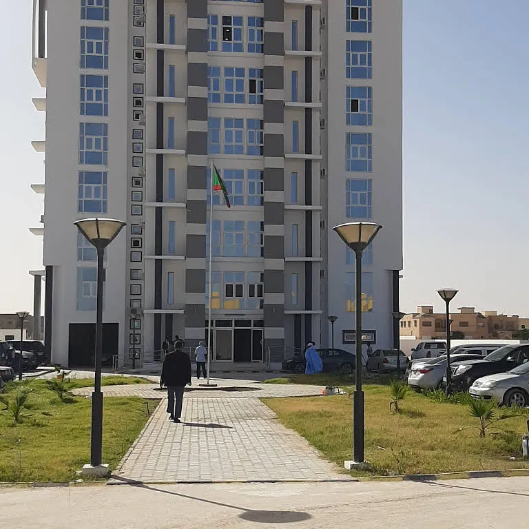 مبنى وزارة الإسكان والعمران والاستصلاح الترابي في نواكشوط