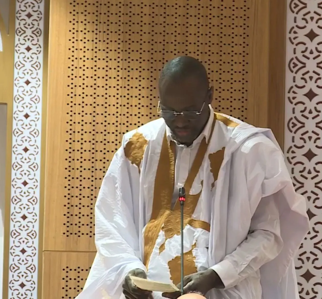 04bef73f-c2fa-4599-ab77-c1c46cde8db8