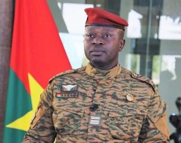 بول هنري سانداوغو داميبا: رئيس بوركينا فاسو الانتقالي السابق