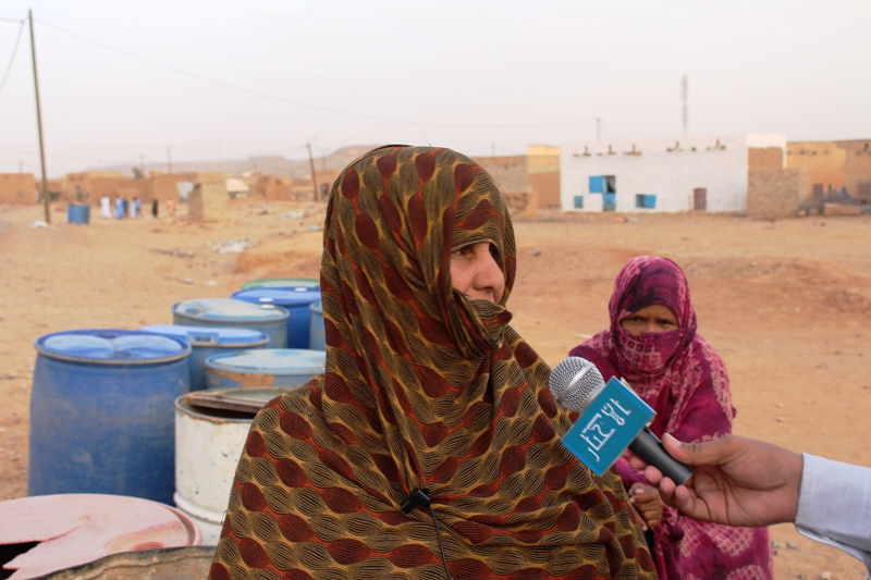 في حي العدالة يشكون انقطاع المياه وتأخر الصهاريج (الأخبار)