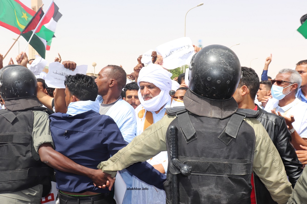 النائب البرلماني والقيادي في حزب "تواصل" الشيخاني ولد بيب كان من بين حضور المسيرة والمهرجان (الأخبار)